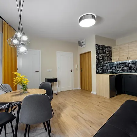 Coffee Apartments, Myweek Клодзко